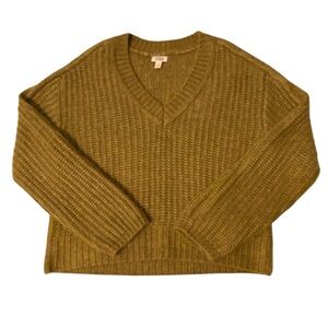 Mustard yellow knitted v-neck sweater